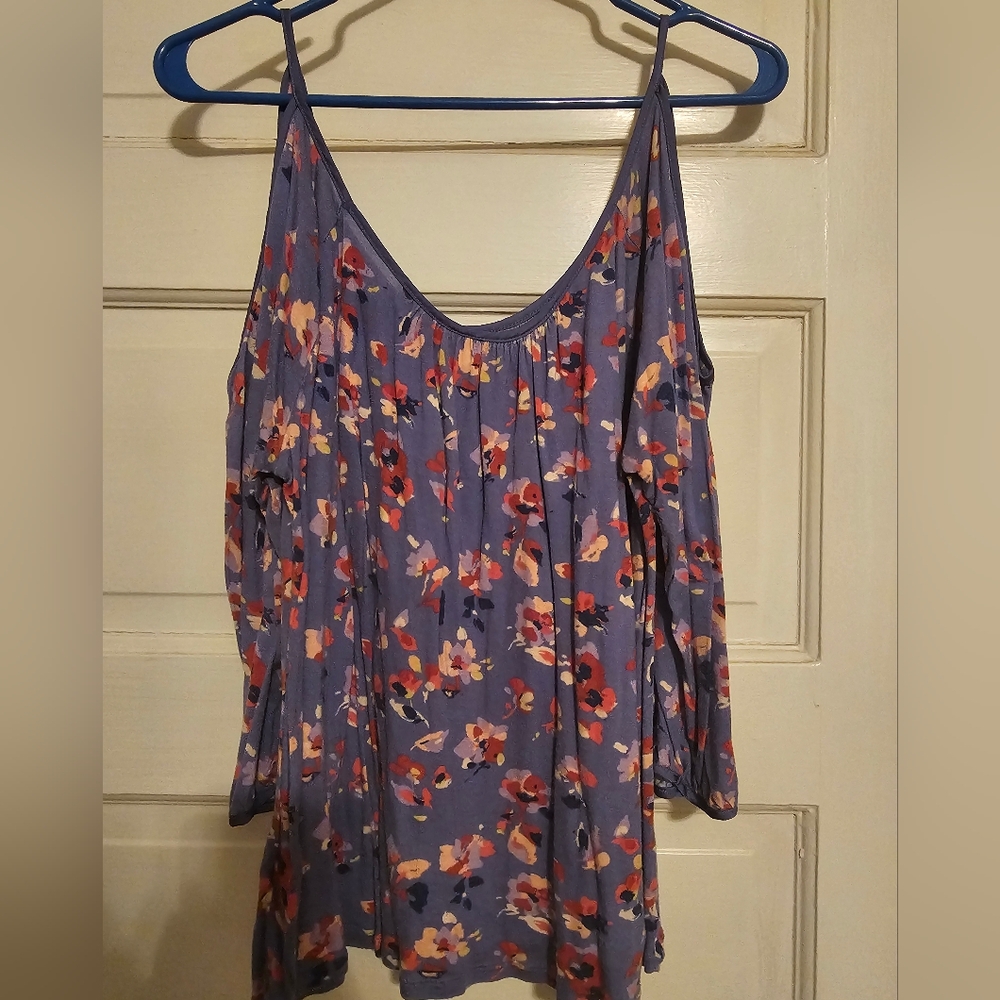 Lauren Conrad Cold Shoulder floral Top  * 4/$20 *